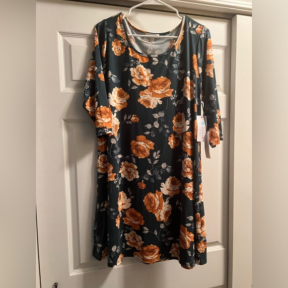 Olive green floral dress - Picture 1 of 1